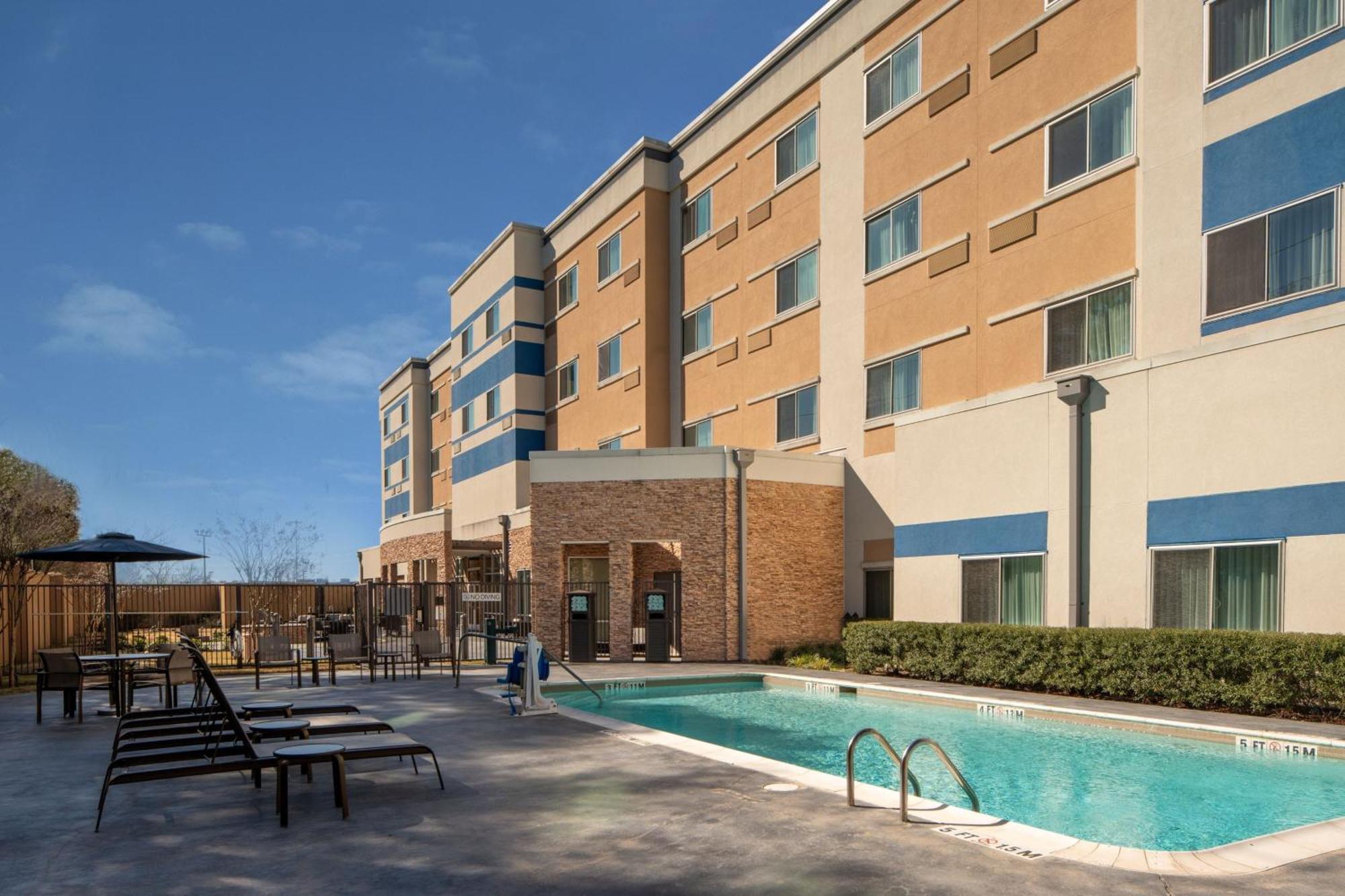 Courtyard By Marriott Houston Northwest/Cypress Hotel Exterior foto